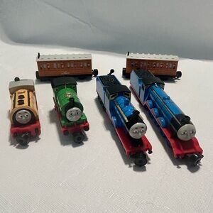 Gordon, Edward, Bill, Percy Clarabel & Annie Thomas The Tank Engine Die-cast